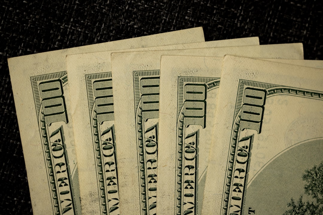 entdecken sie den aktuellen nettowert von einzelpersonen, unternehmen und mehr. erfahren sie, wie vermögenswerte berechnet und bewertet werden.